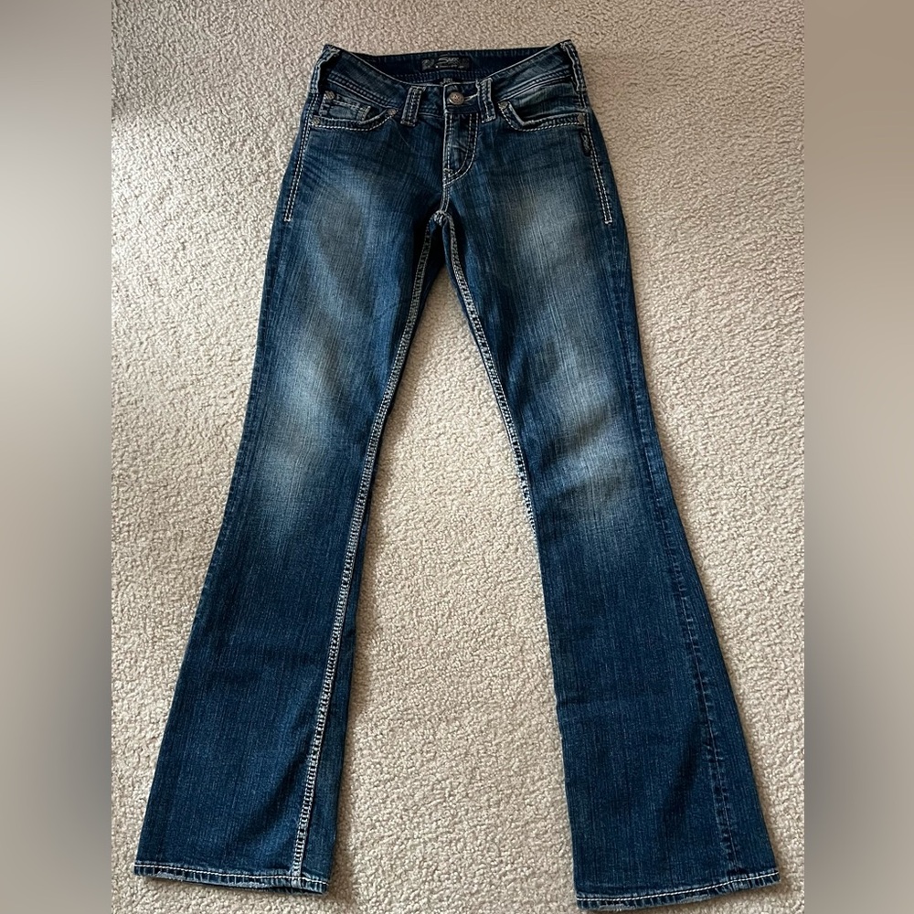 Silver “Suki Surplus” Jeans 25x34